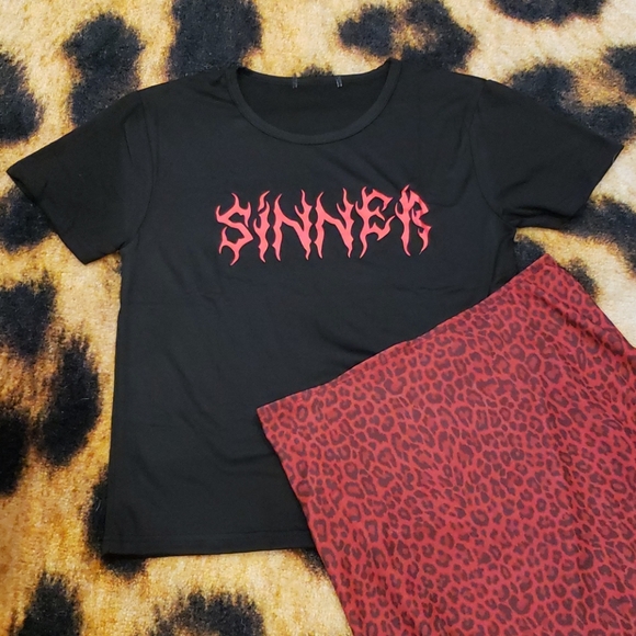 Sinner Top - Picture 2 of 3